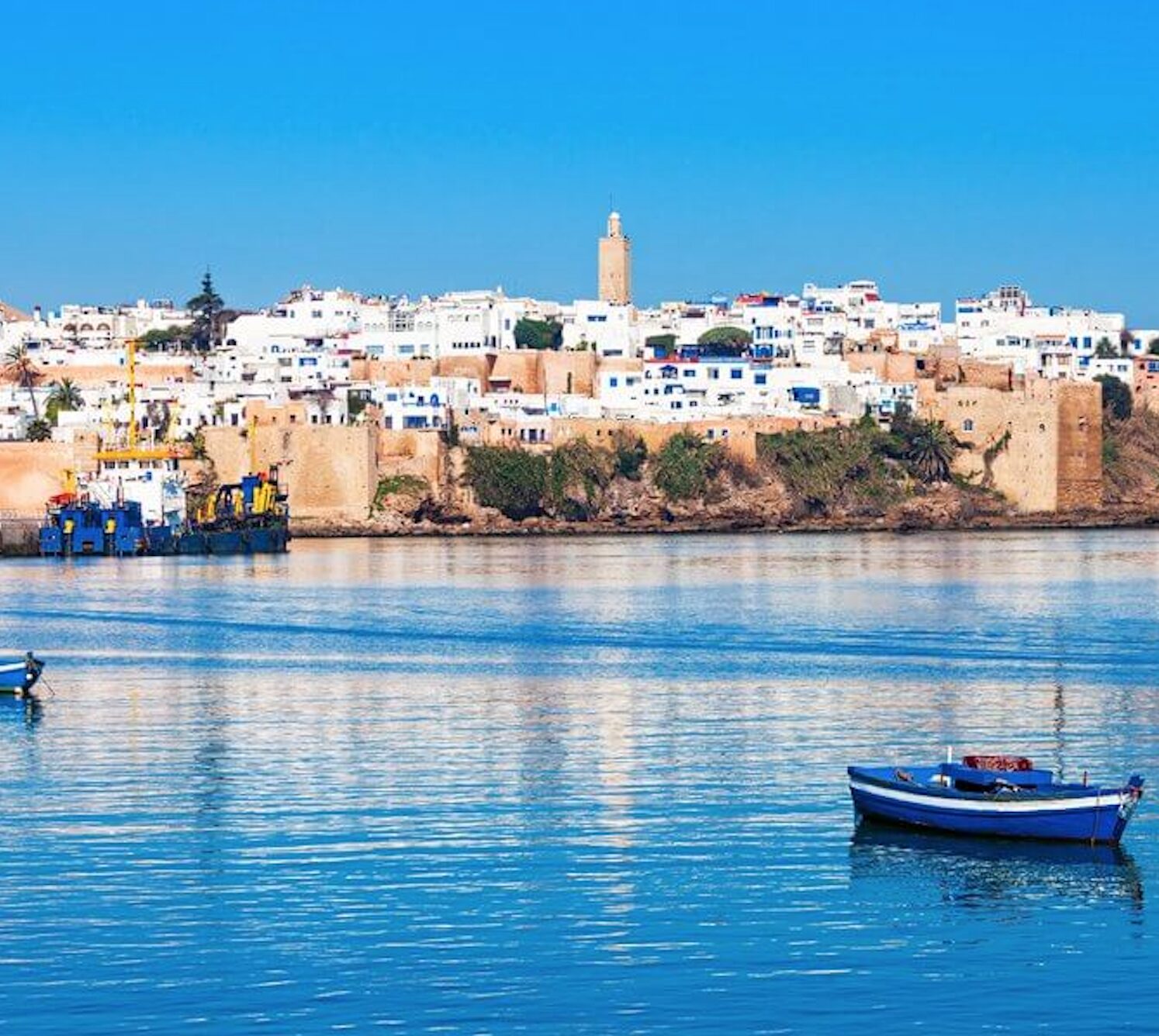 Day Trips to Nearby Attractions