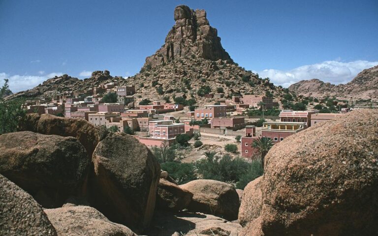 Tafraoute – Morocco’s Hidden Gem in the Anti-Atlas Mountains