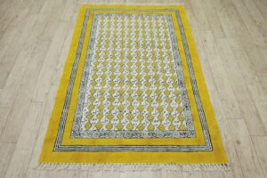 A Path to Peace: Discover the Moroccan Prayer Mat